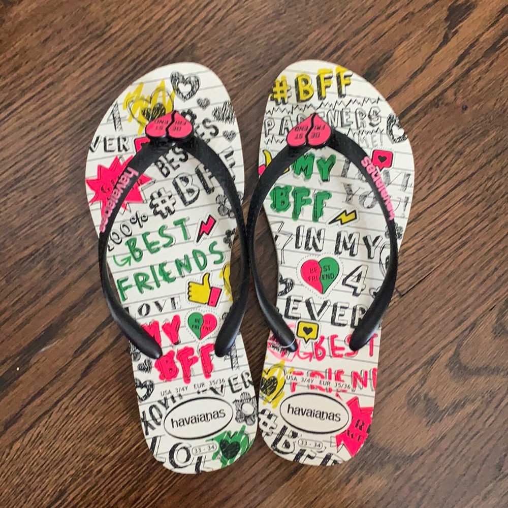 Girls Havaianas Flip flops size 3/4Y